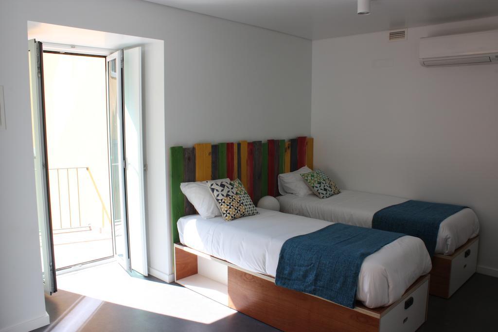 Moon Hill By Joivy Hostel Sintra Ruang foto