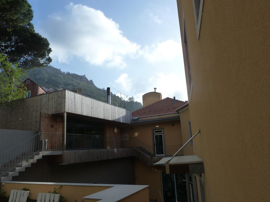 Moon Hill By Joivy Hostel Sintra Bagian luar foto