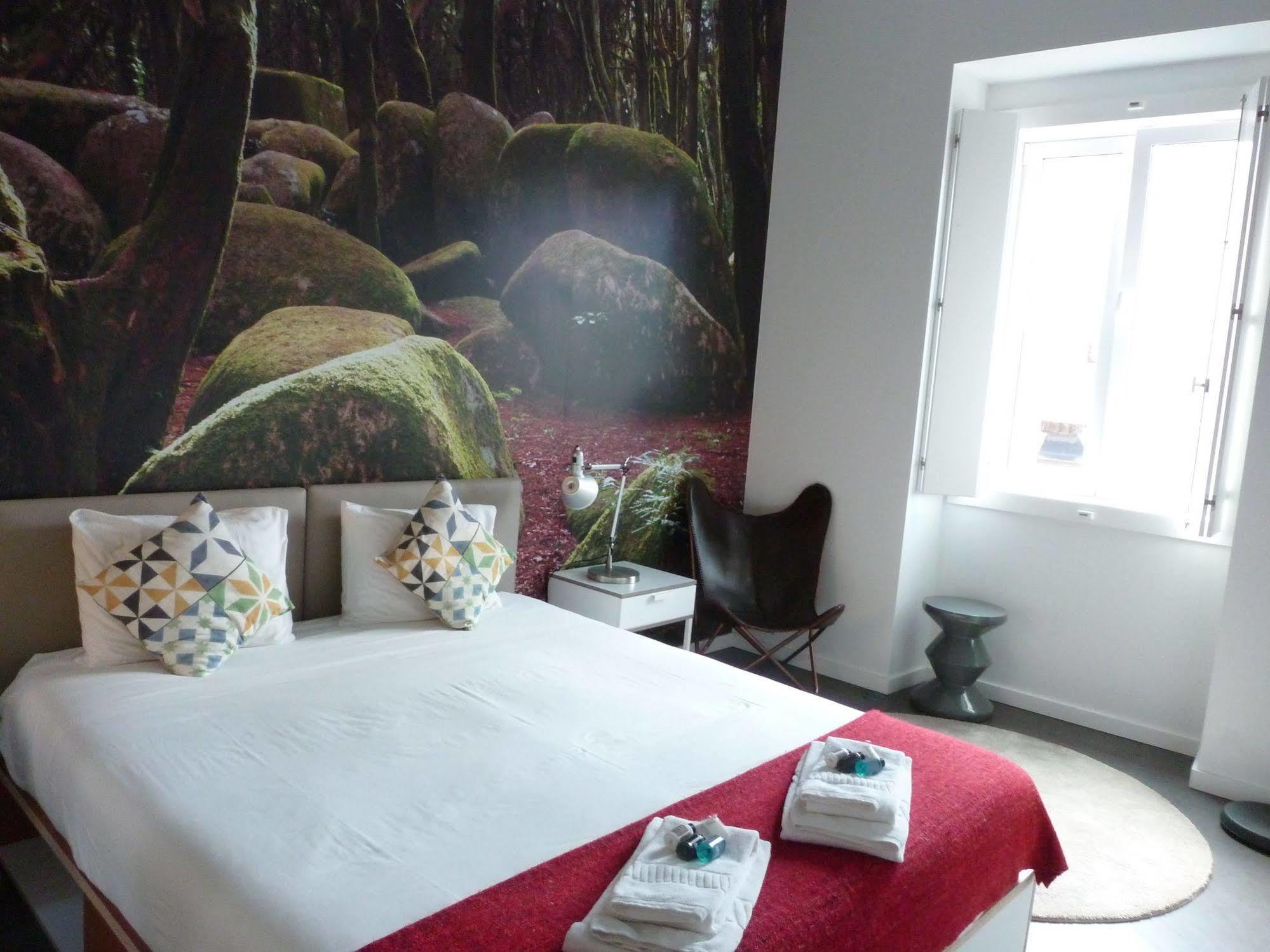 Moon Hill By Joivy Hostel Sintra Bagian luar foto